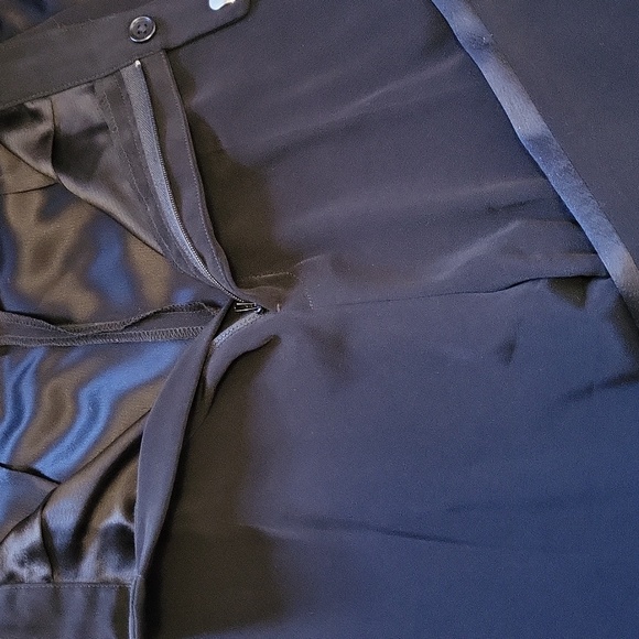 Tuxedo Style Tailored Suit 4/6 - Picture 11 of 11